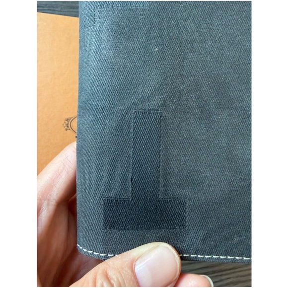 NWOT Tod's Black Leather Canvas Medium Wallet - Picture 3 of 10